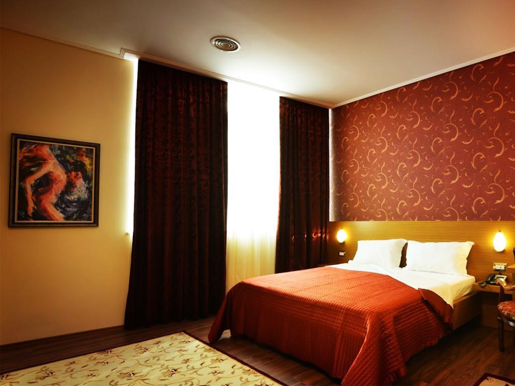 Hotel Austria Tirana Exterior foto