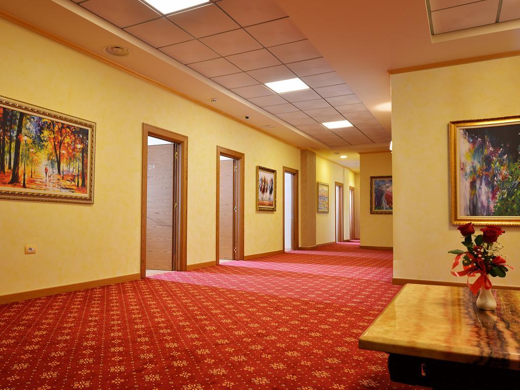 Hotel Austria Tirana Exterior foto