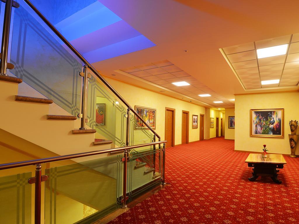Hotel Austria Tirana Exterior foto