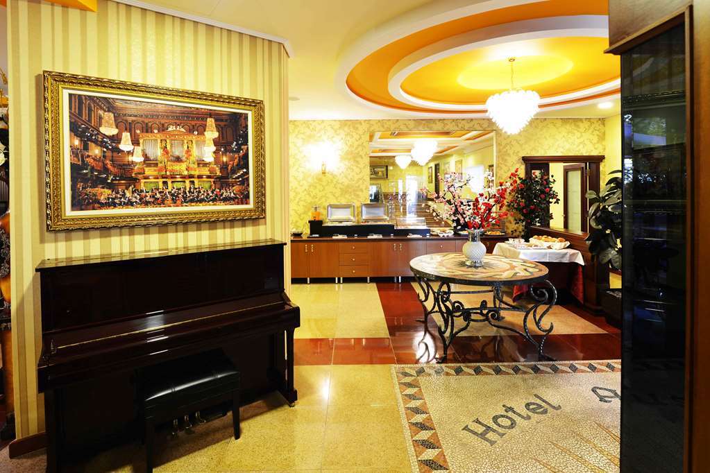 Hotel Austria Tirana Comodidades foto